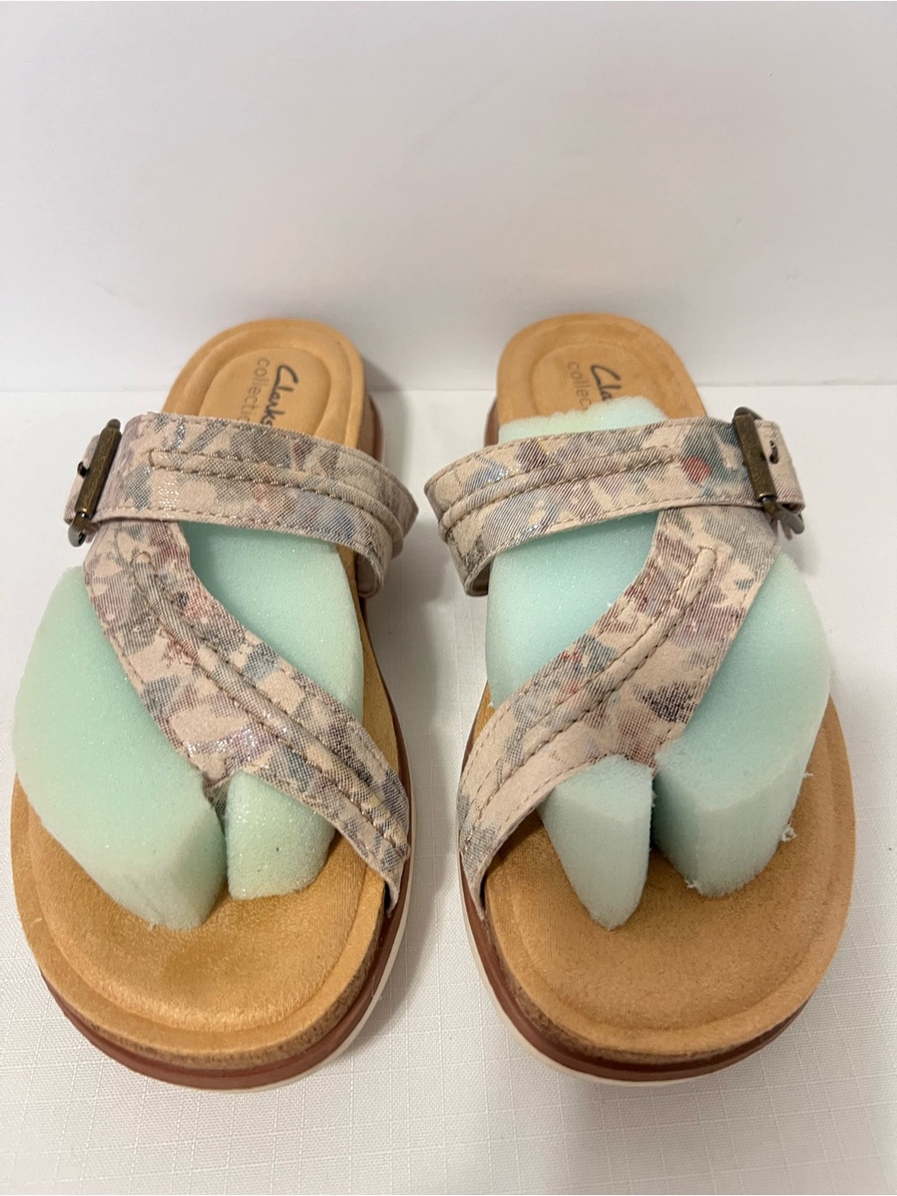 Clarks Beige Floral Cross-Strap Cork Bottom Resortwear Casual Comfort Sandals 9 - Picture 7 of 13